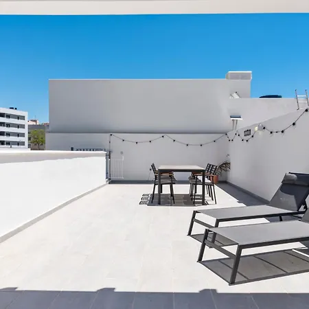 Casa Maddie - Panoramic View Penthouse Apartment