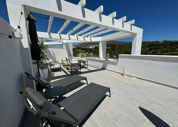 Casa Maddie - Panoramic View Penthouse エステポナ