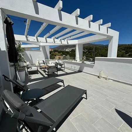 Casa Maddie - Panoramic View Penthouse 에스테포나